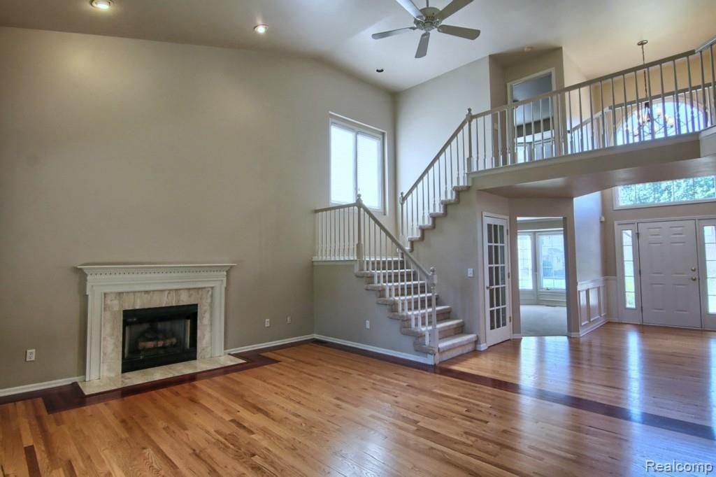375 Jonathan Drive Rochester, MI 48307 - Photo 4 of 30 Great_Room.jpg