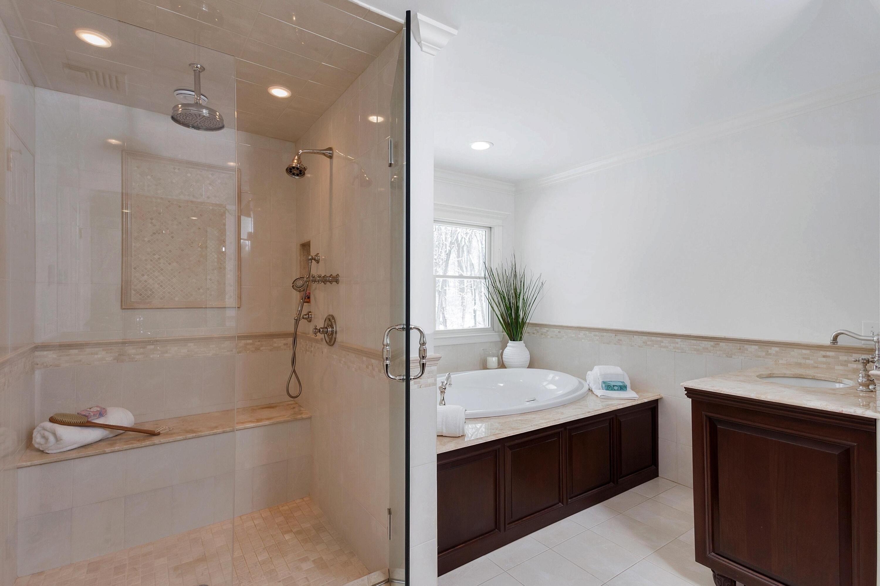 106 Briscoe Road New Canaan, CT 06840 - Photo 10 of 33 Living