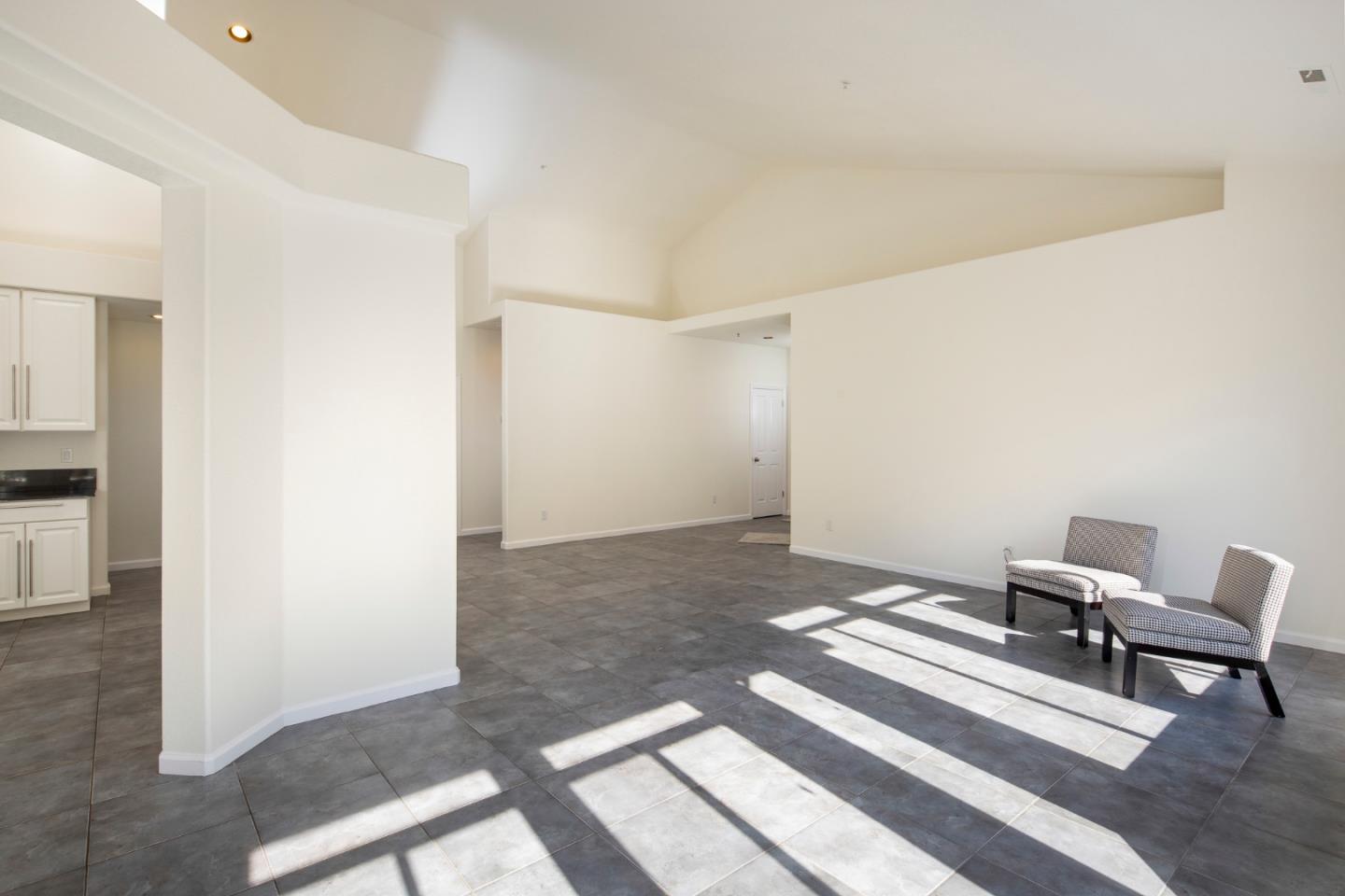 17612 River Run Road Salinas, CA 93908 - Photo 5 of 23 Gallery Image 5
