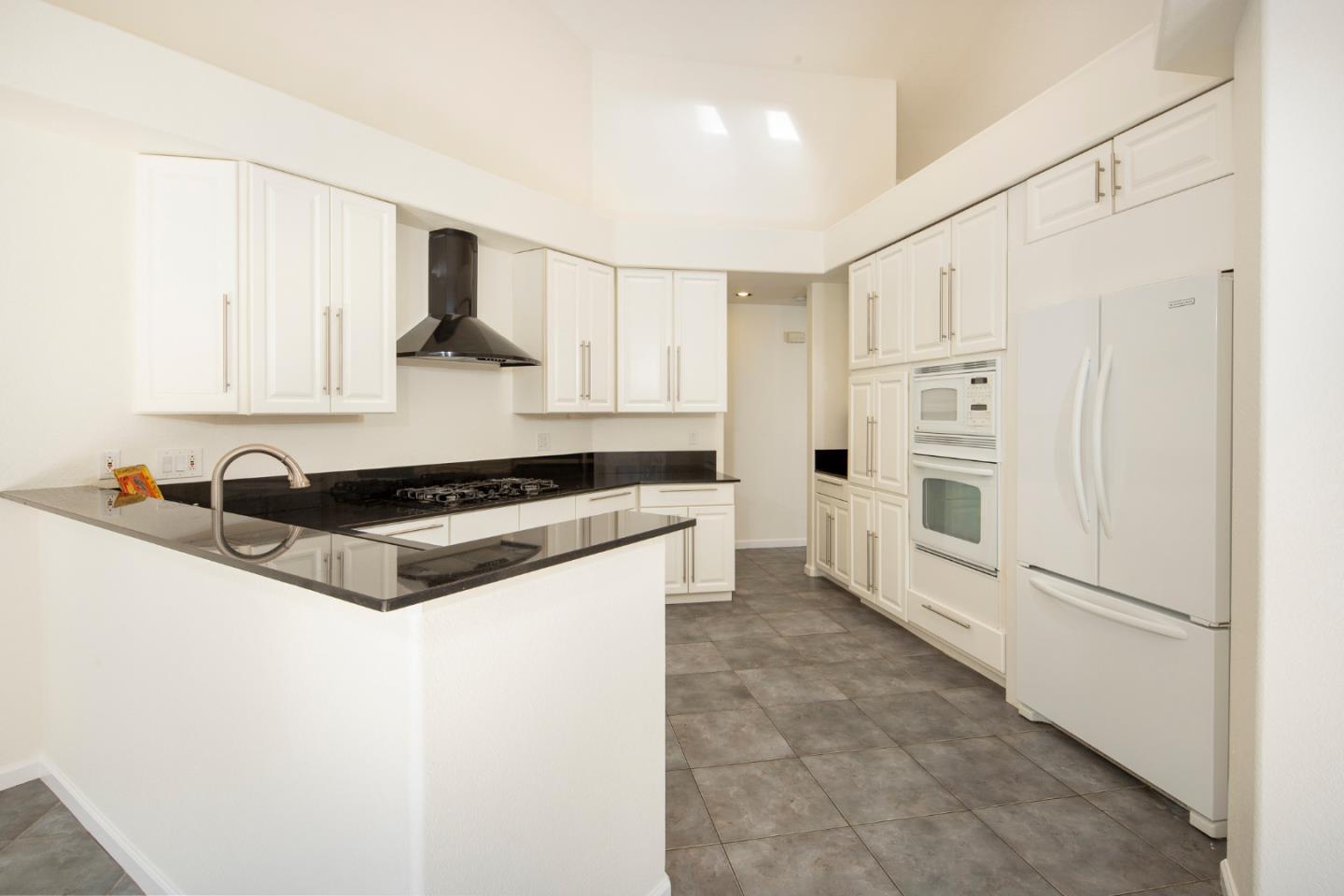 17612 River Run Road Salinas, CA 93908 - Photo 10 of 23 Gallery Image 10