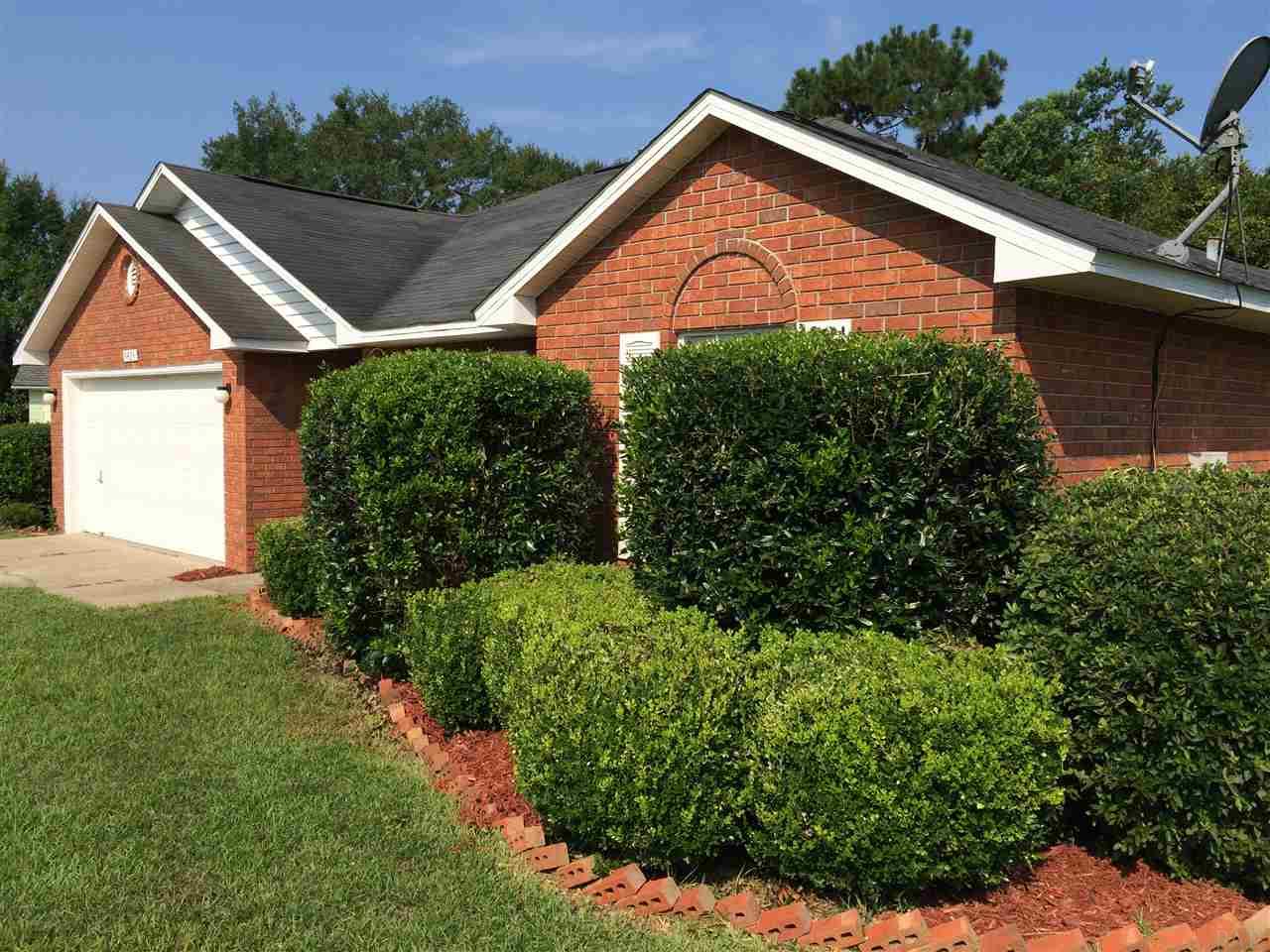 4424 Bayou Ridge Drive Pace, FL 32571 - Photo 5 of 23 Gallery Image 5