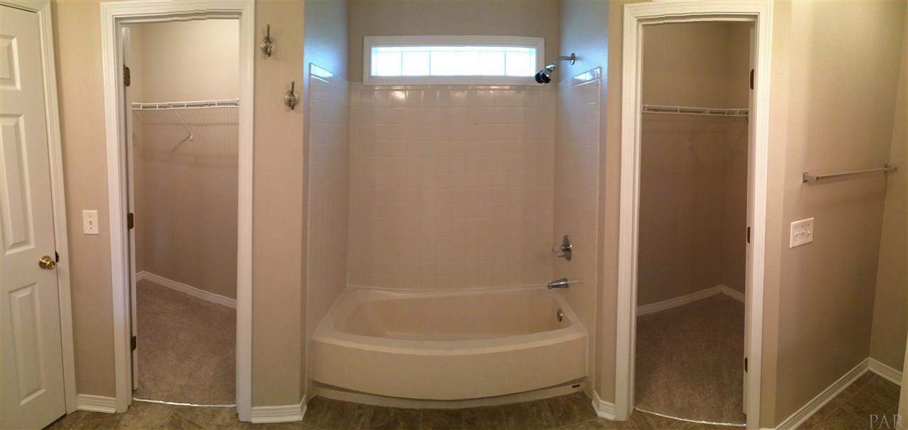 4424 Bayou Ridge Drive Pace, FL 32571 - Photo 6 of 23 Gallery Image 6