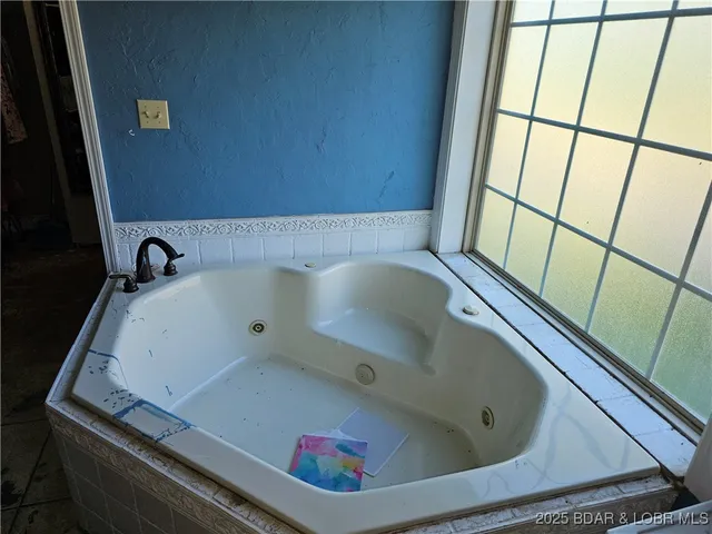 $360,000 | 6333 Luvin Road, Stover, MO 65078