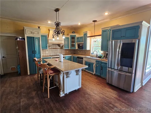 $360,000 | 6333 Luvin Road, Stover, MO 65078