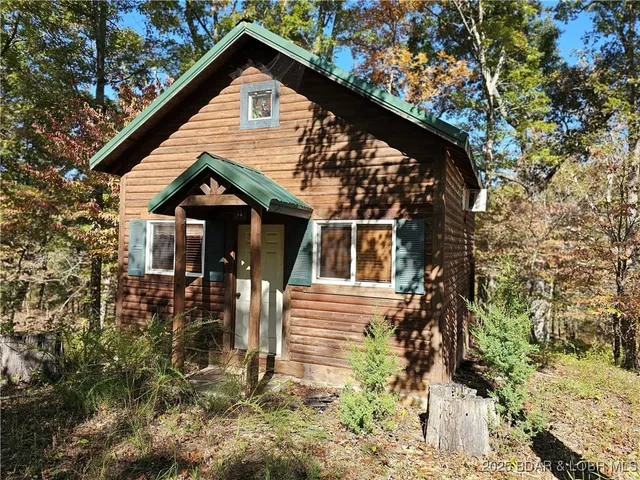 $360,000 | 6333 Luvin Road, Stover, MO 65078