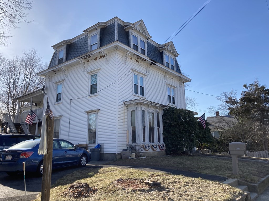 662 Main Street Haverhill, MA 01830 - Photo 1 of 23 a front view of a house