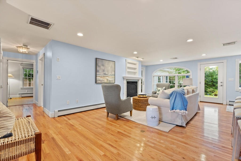 17 Riverdale Road Dedham, MA 02026 - Photo 13 of 36 Gallery Image 13