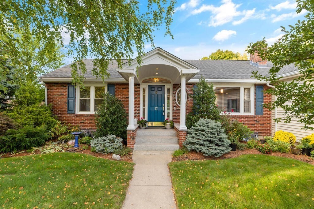 17 Riverdale Road Dedham, MA 02026 - Photo 2 of 36 Gallery Image 2