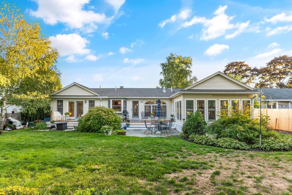 17 Riverdale Road Dedham, MA 02026 - Photo 28 of 36 Gallery Image 28