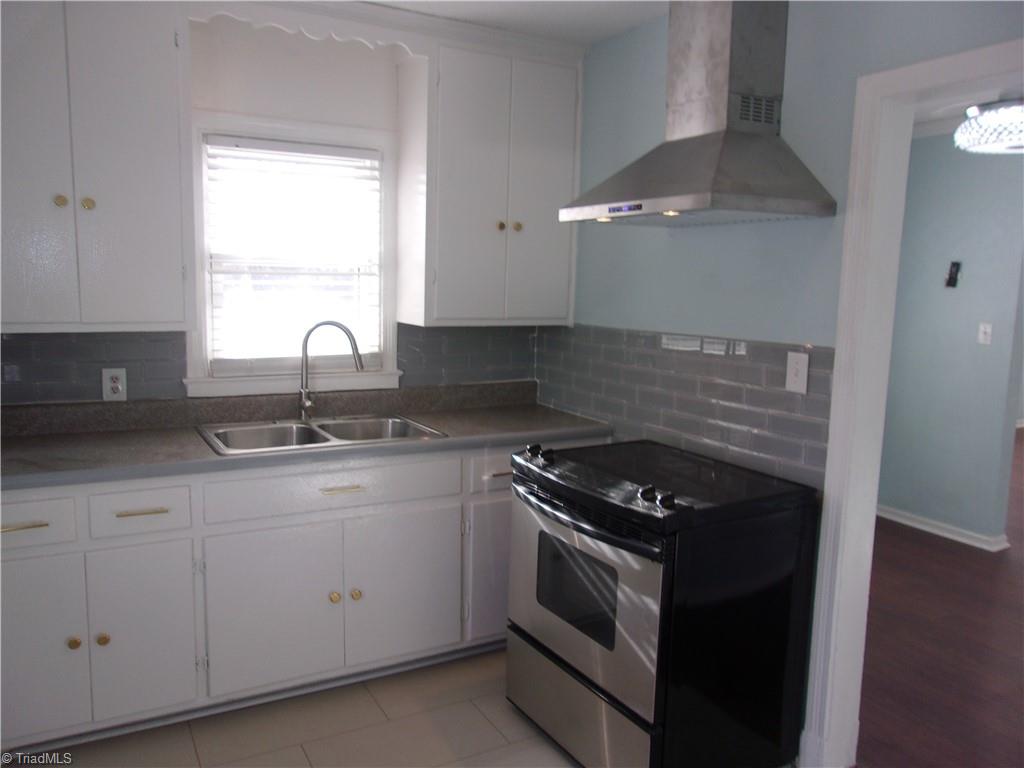 335 Nathan Hunt Drive High Point, NC 27260 - Photo 8 of 23