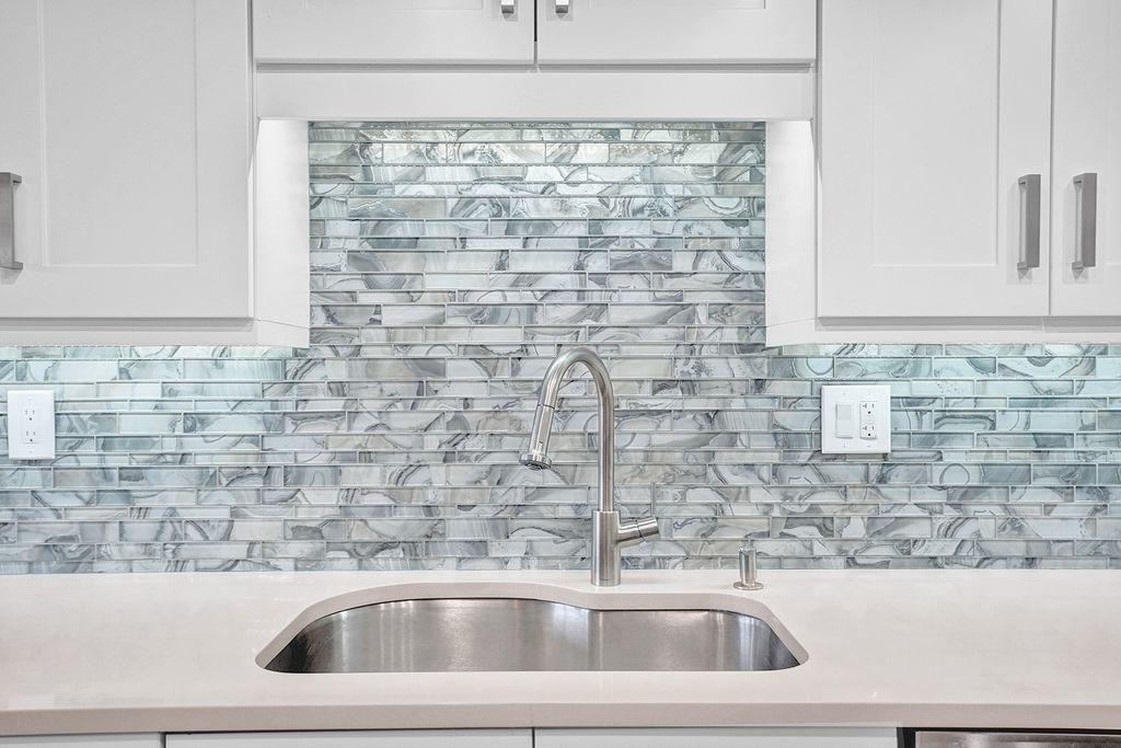 7580 Regency Lake Drive, Unit 301 Boca Raton, FL 33433 - Photo 26 of 50 DSC04689