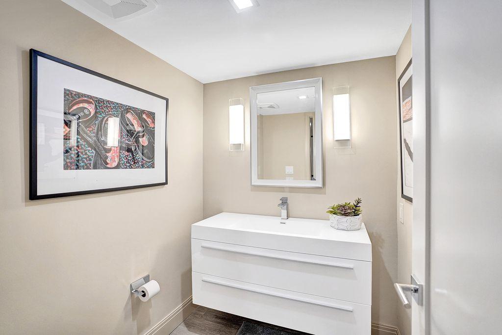 7580 Regency Lake Drive, Unit 301 Boca Raton, FL 33433 - Photo 30 of 50 DSC04629