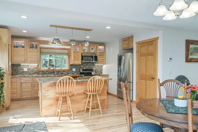 $625,000 | 2578 890th Avenue, Eau Galle, WI 54767