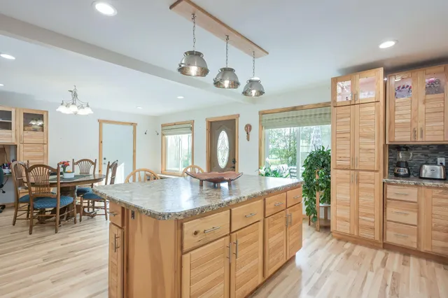 $625,000 | 2578 890th Avenue, Eau Galle, WI 54767