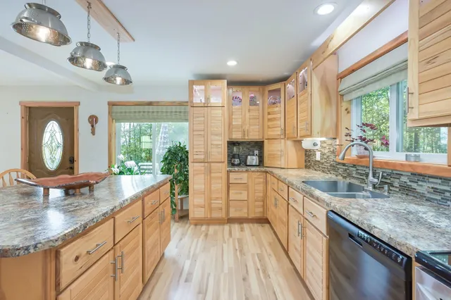 $625,000 | 2578 890th Avenue, Eau Galle, WI 54767