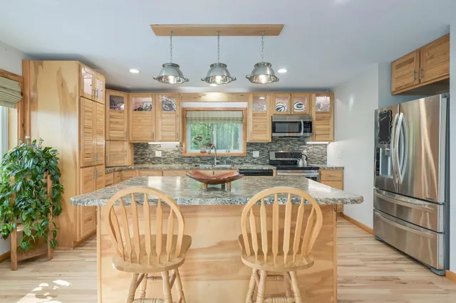 $625,000 | 2578 890th Avenue, Eau Galle, WI 54767