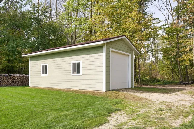 $625,000 | 2578 890th Avenue, Eau Galle, WI 54767