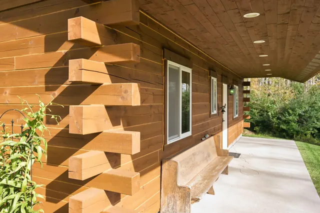 $625,000 | 2578 890th Avenue, Eau Galle, WI 54767