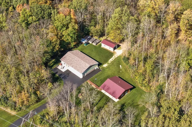 $625,000 | 2578 890th Avenue, Eau Galle, WI 54767