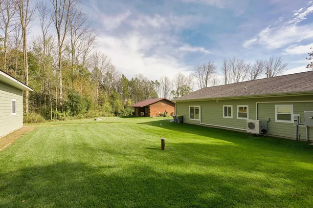 $625,000 | 2578 890th Avenue, Eau Galle, WI 54767