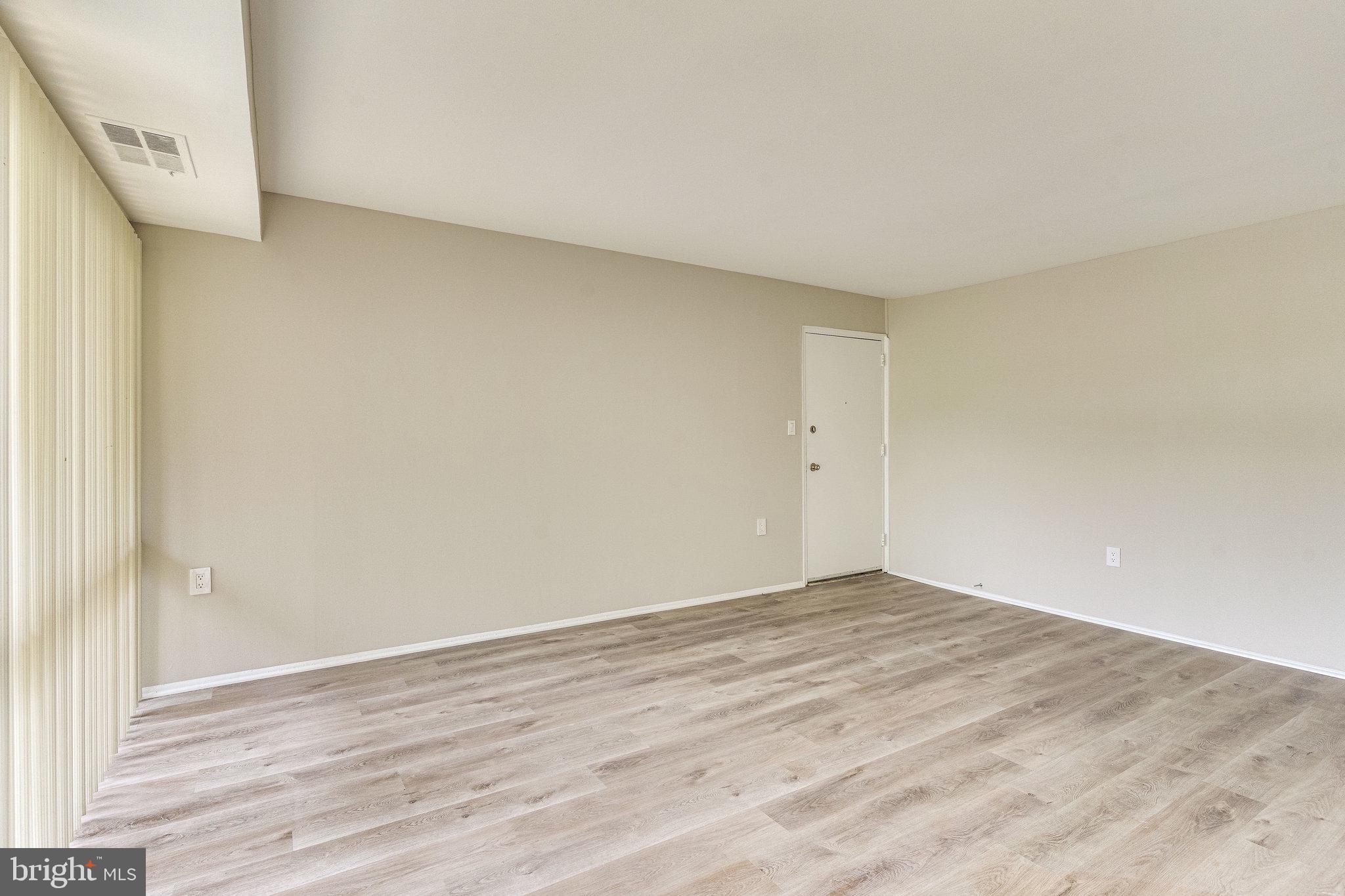9272 Adelphi Road, Unit 92783 Hyattsville, MD 20783 - Photo 15 of 57 Remodeled Bath