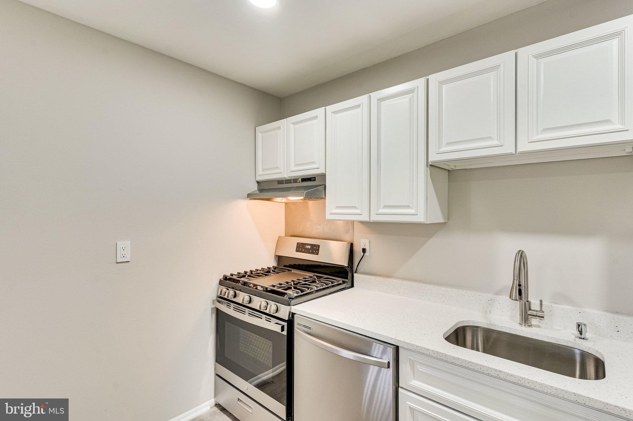 9272 Adelphi Road, Unit 92783 Hyattsville, MD 20783 - Photo 29 of 57