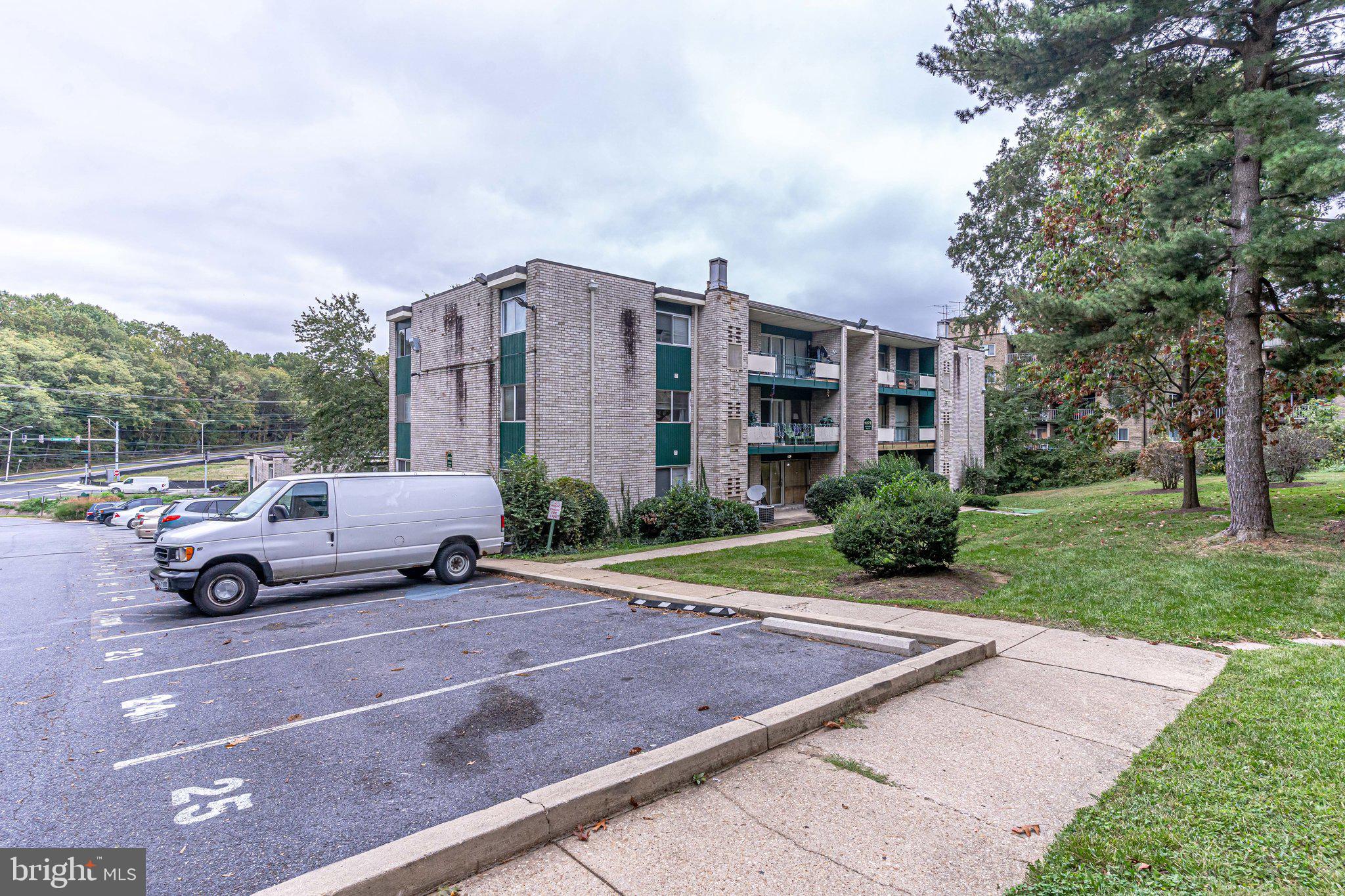 9272 Adelphi Road, Unit 92783 Hyattsville, MD 20783 - Photo 3 of 57 Spacious LR/DR w/Luxury Vinyl Floors