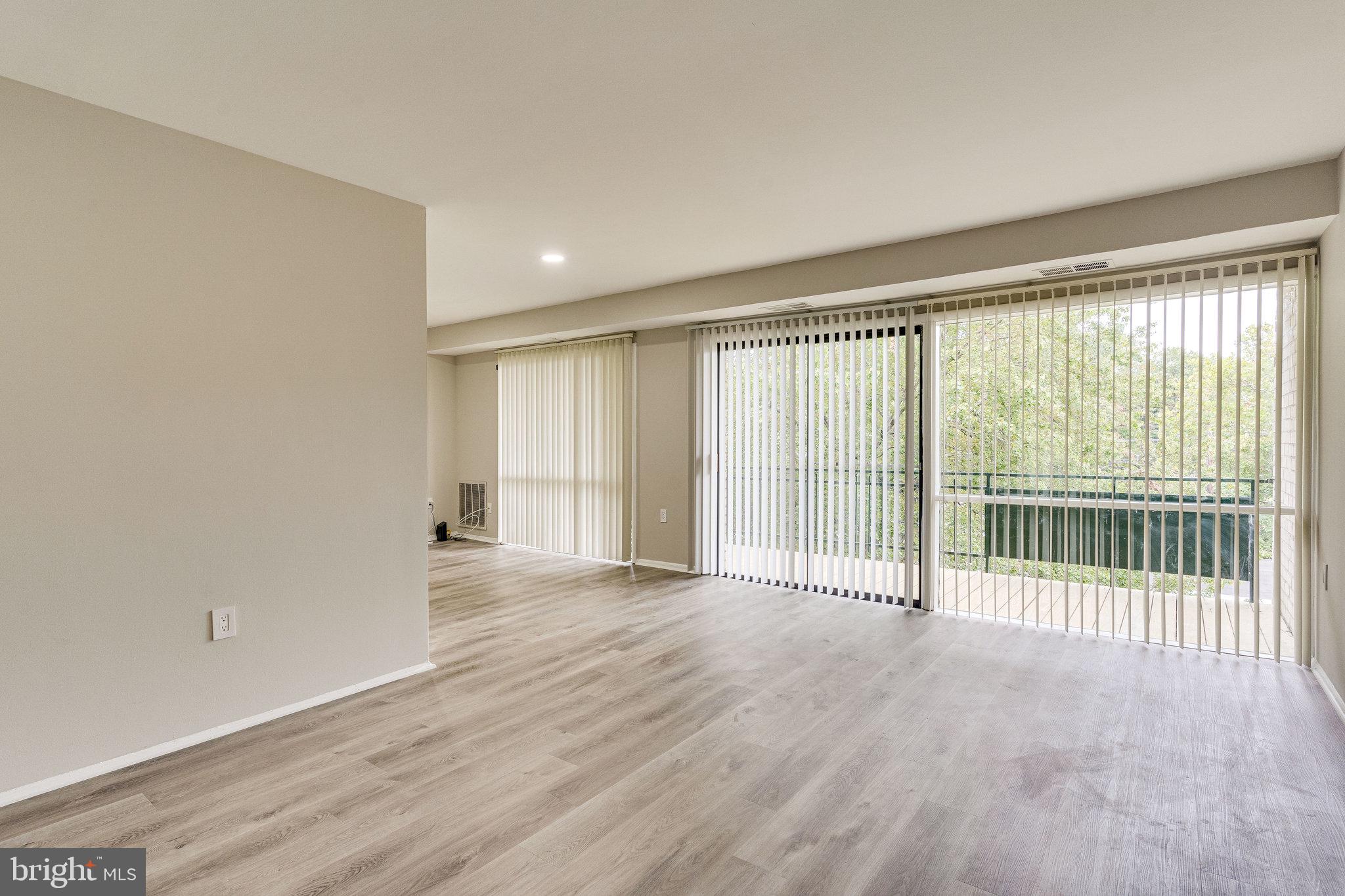 9272 Adelphi Road, Unit 92783 Hyattsville, MD 20783 - Photo 10 of 57 Hallway w/New Inerior Doors