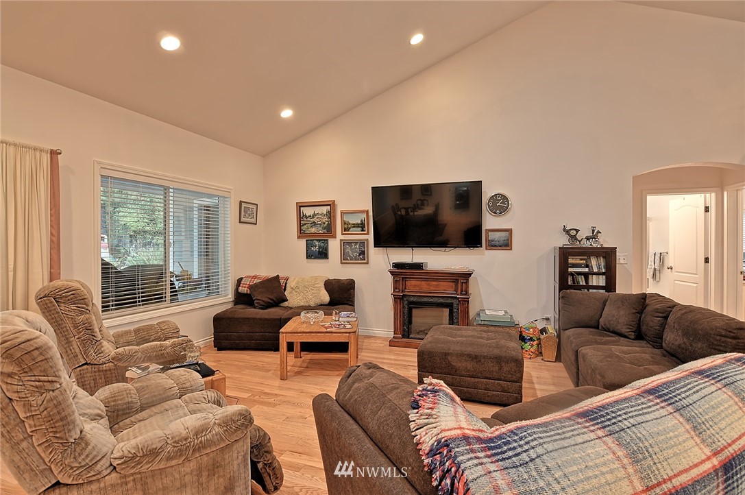 8317 Menzel Lake Road Granite Falls, WA 98252 - Photo 15 of 40 Gallery Image 15