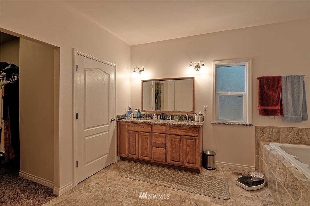 8317 Menzel Lake Road Granite Falls, WA 98252 - Photo 17 of 40 Gallery Image 17