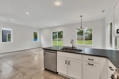 $749,900 | 5917 F Robertson Avenue, Unit F, Nashville, TN 37209