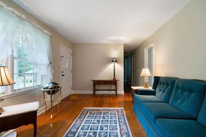 5839 Darry Circle Norcross, GA 30093 - Photo 6 of 31