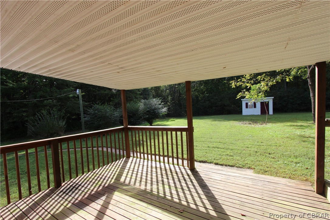 9128 Indian Road Gloucester, VA 23061 - Photo 23 of 27