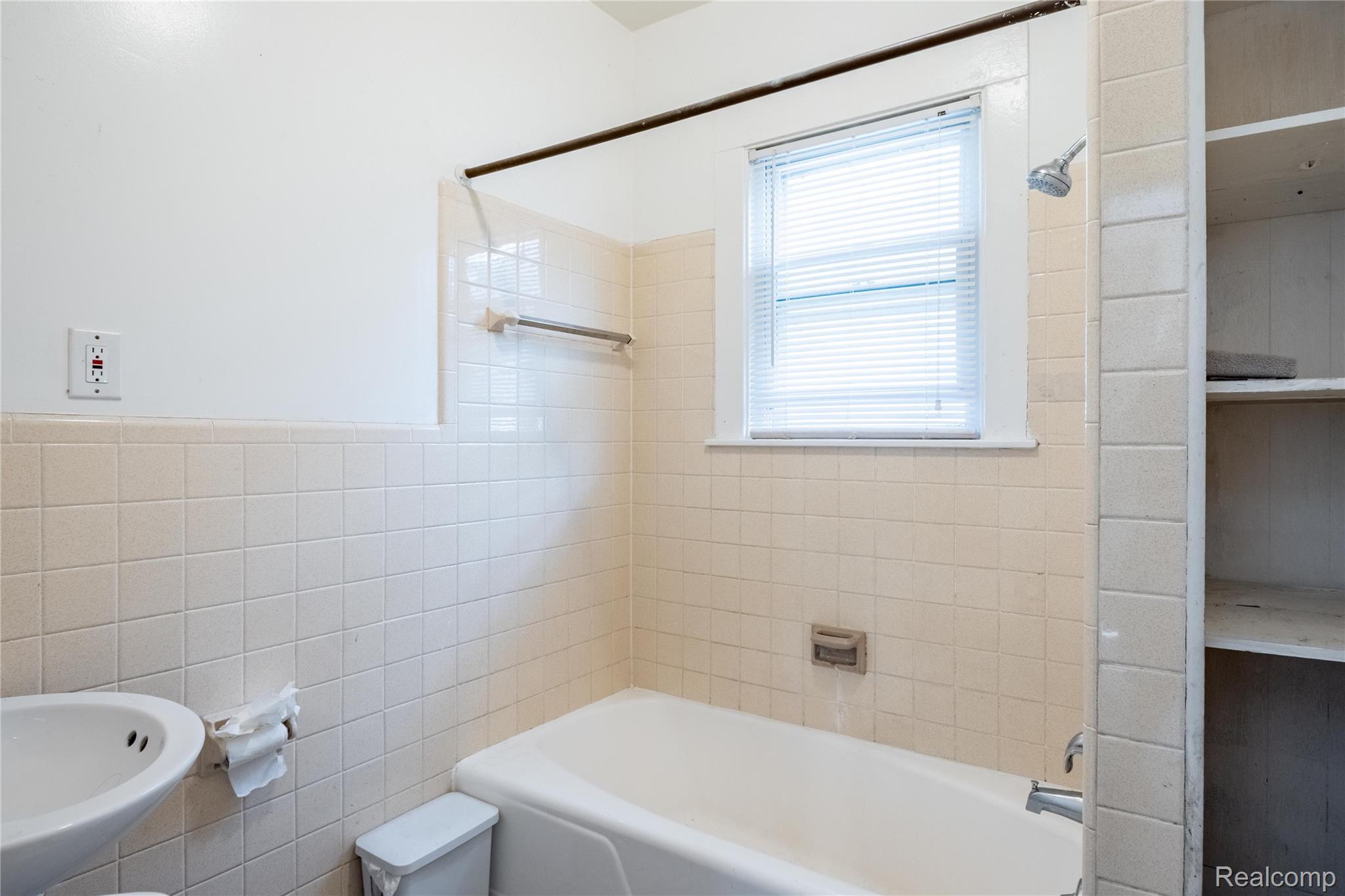 207 Richter Street River Rouge, MI 48218 - Photo 20 of 36 Richter_207-14.jpg