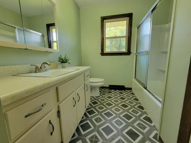 $1,600 | 205 Sharon Street, Unit A, Darien, WI 53114