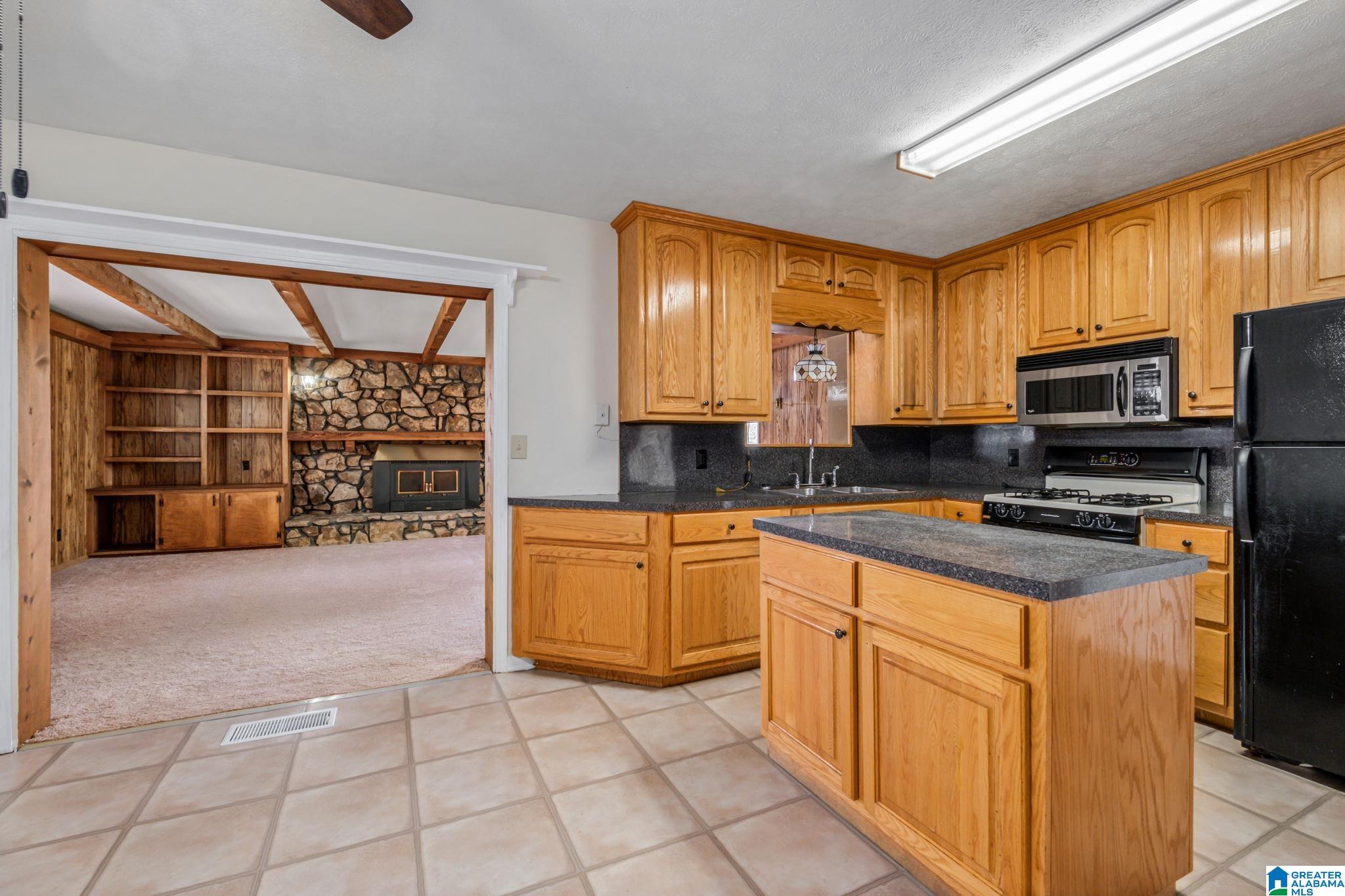 1105 10th Way Pleasant Grove, AL 35127 - Photo 10 of 33
