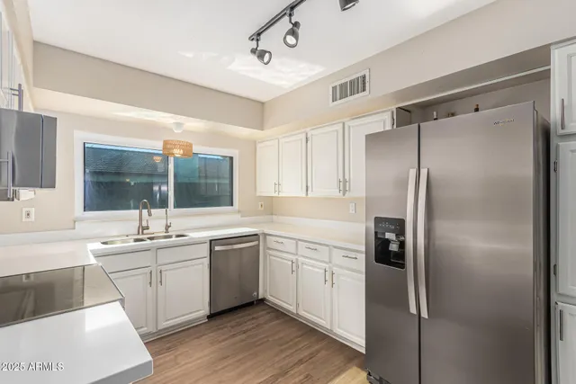 $599,500 | 959 East Lobster Trap Lane, Tempe, AZ 85283