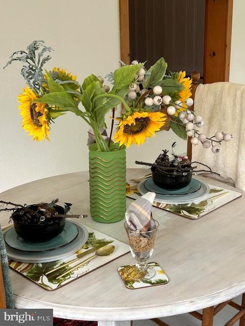1494 Bennys Beach Road Front Royal, VA 22630 - Photo 14 of 53 Simple Dining