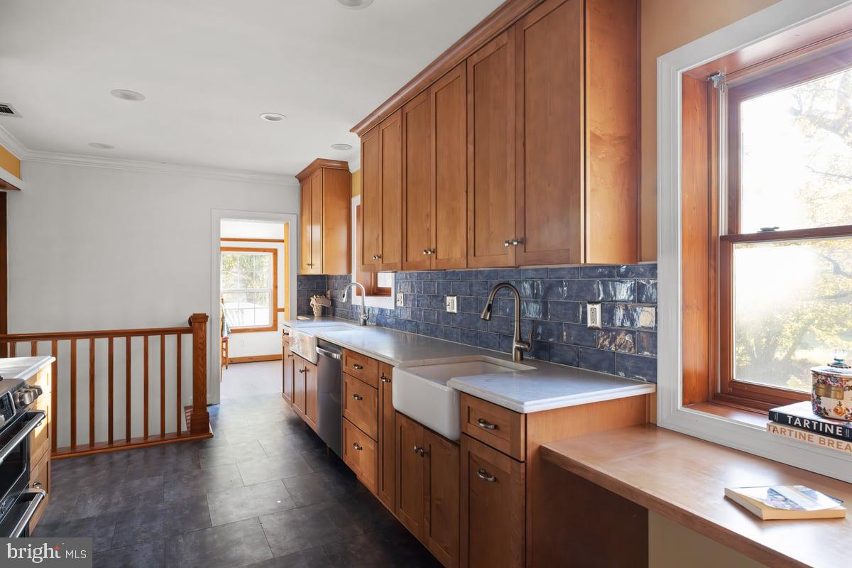 1494 Bennys Beach Road Front Royal, VA 22630 - Photo 10 of 53 Kitchen