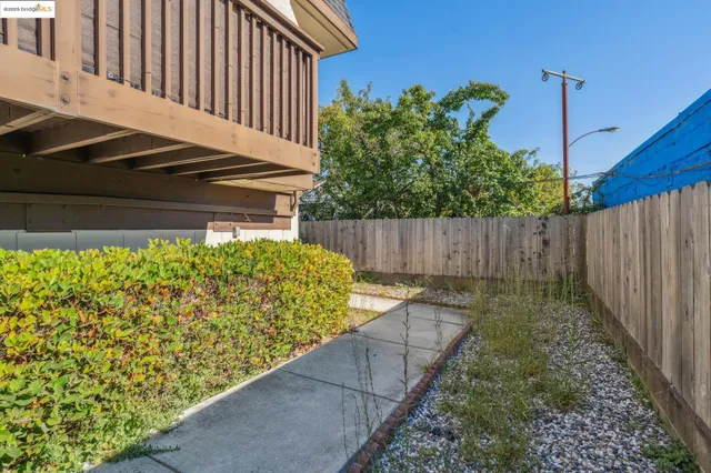 $668,000 | 518 Kains Avenue, Unit 103, Albany, CA 94706