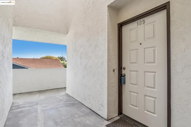 $668,000 | 518 Kains Avenue, Unit 103, Albany, CA 94706