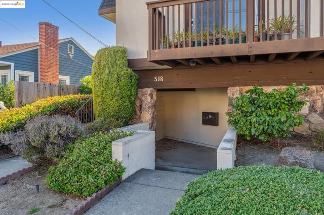 $668,000 | 518 Kains Avenue, Unit 103, Albany, CA 94706