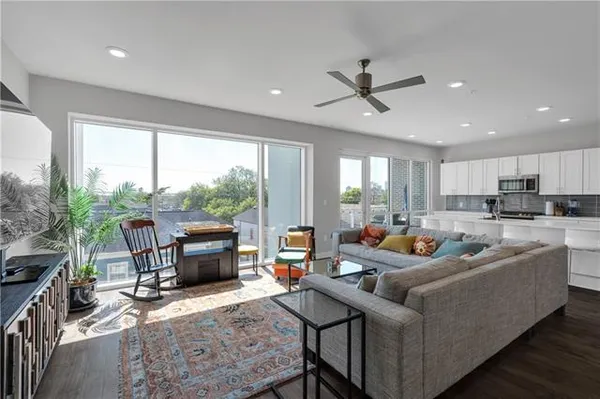 $330,000 | 900 Bartholomew Street, Unit 407, New Orleans, LA 70117