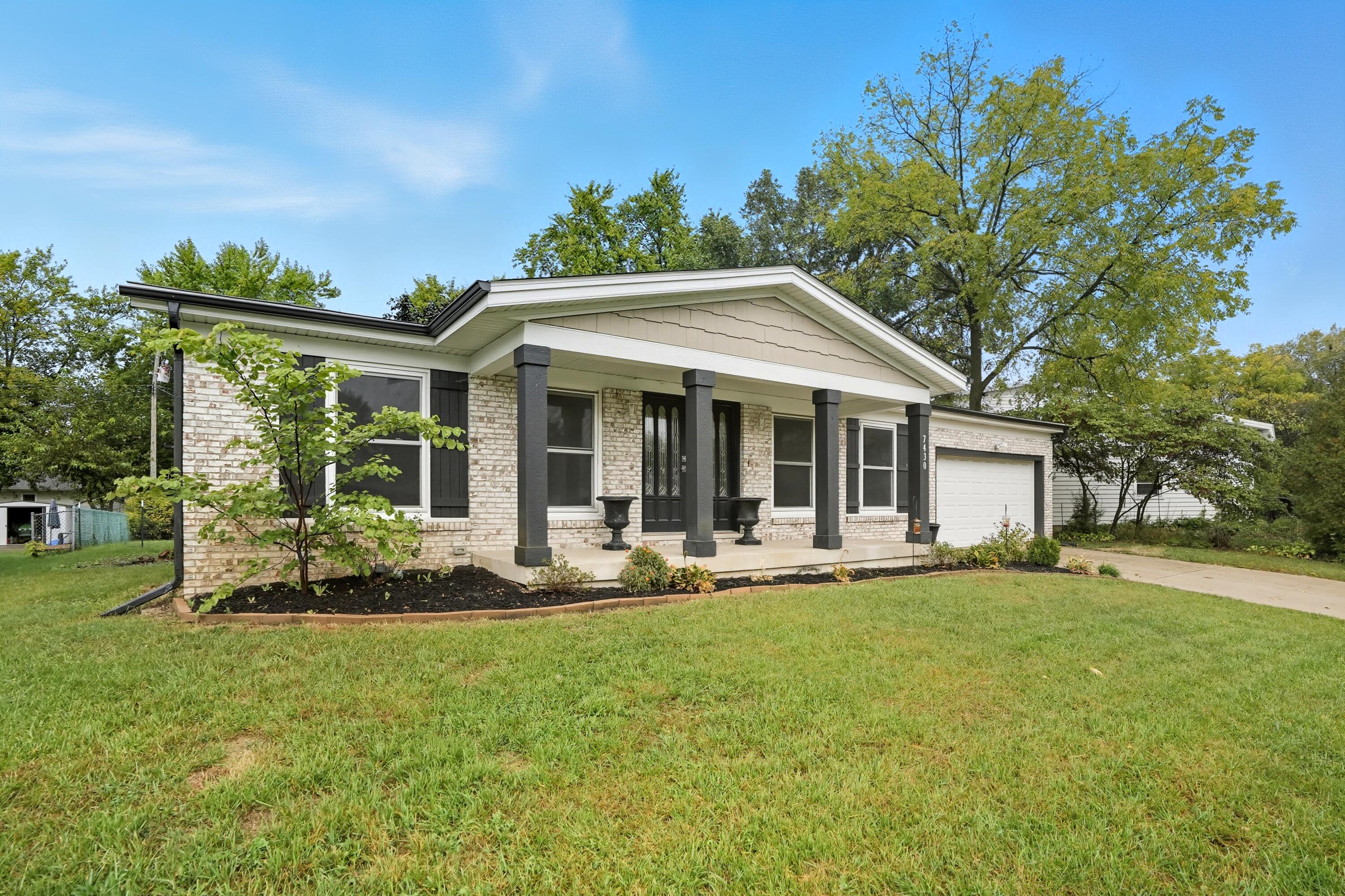 7430 West 84th Place Crown Point, IN 46307 - Photo 1 of 31 3000x1999