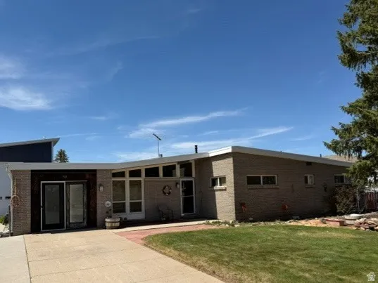 $625,000 | 105 3rd Avenue, Dutch John, UT 84023