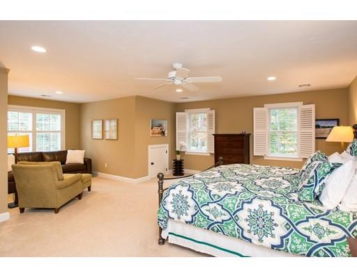 4 Hillcrest Road Medfield, MA 02052 - Photo 21 of 42 Gallery Image 21