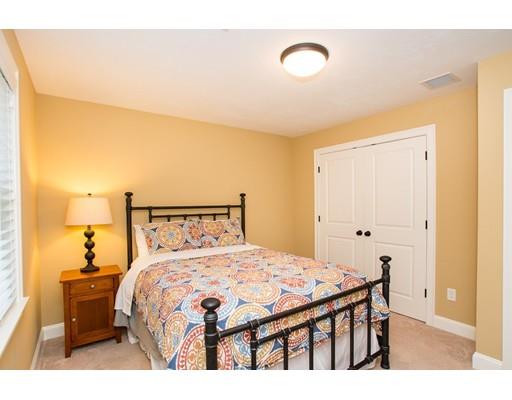 4 Hillcrest Road Medfield, MA 02052 - Photo 24 of 42 Gallery Image 24