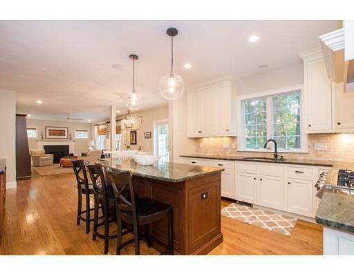 4 Hillcrest Road Medfield, MA 02052 - Photo 7 of 42 Gallery Image 7