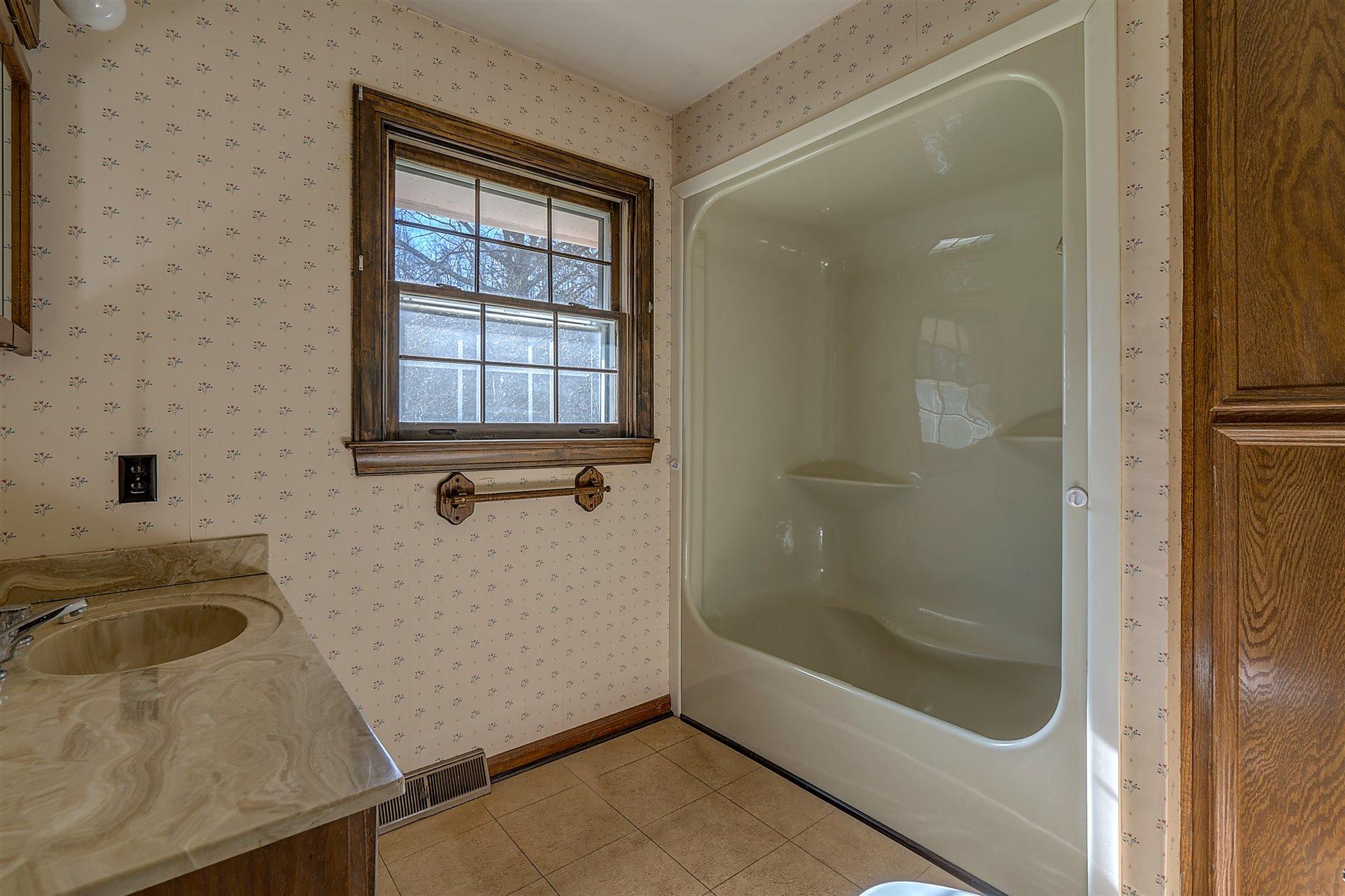 374 Claybrook Road Rocky Mount, VA 24151 - Photo 13 of 35 12-DSC00436_37_38_39_40