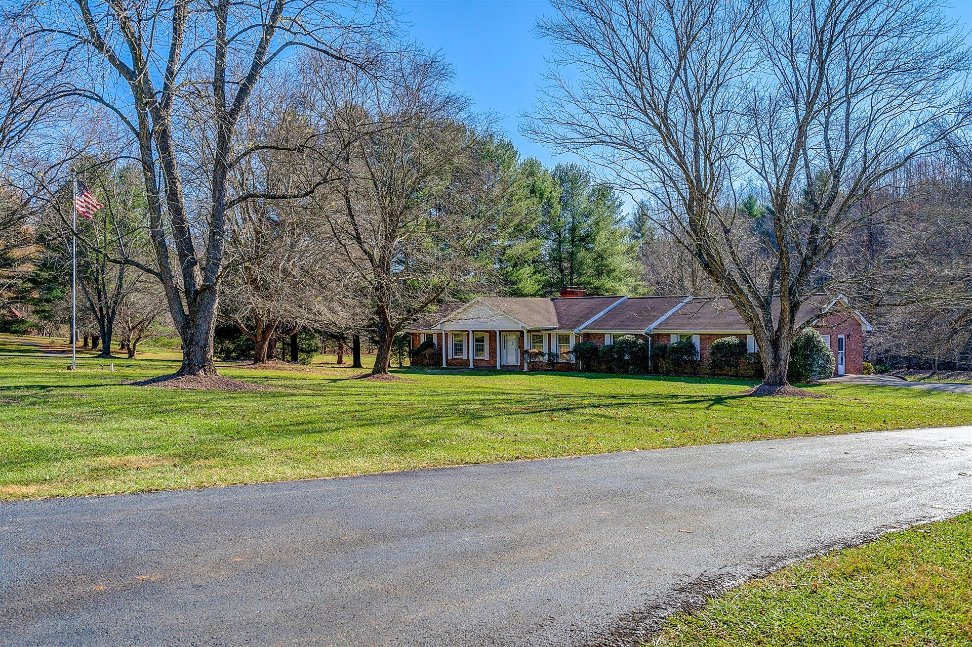 374 Claybrook Road Rocky Mount, VA 24151 - Photo 34 of 35 39-DSC00541_2_3_4_5